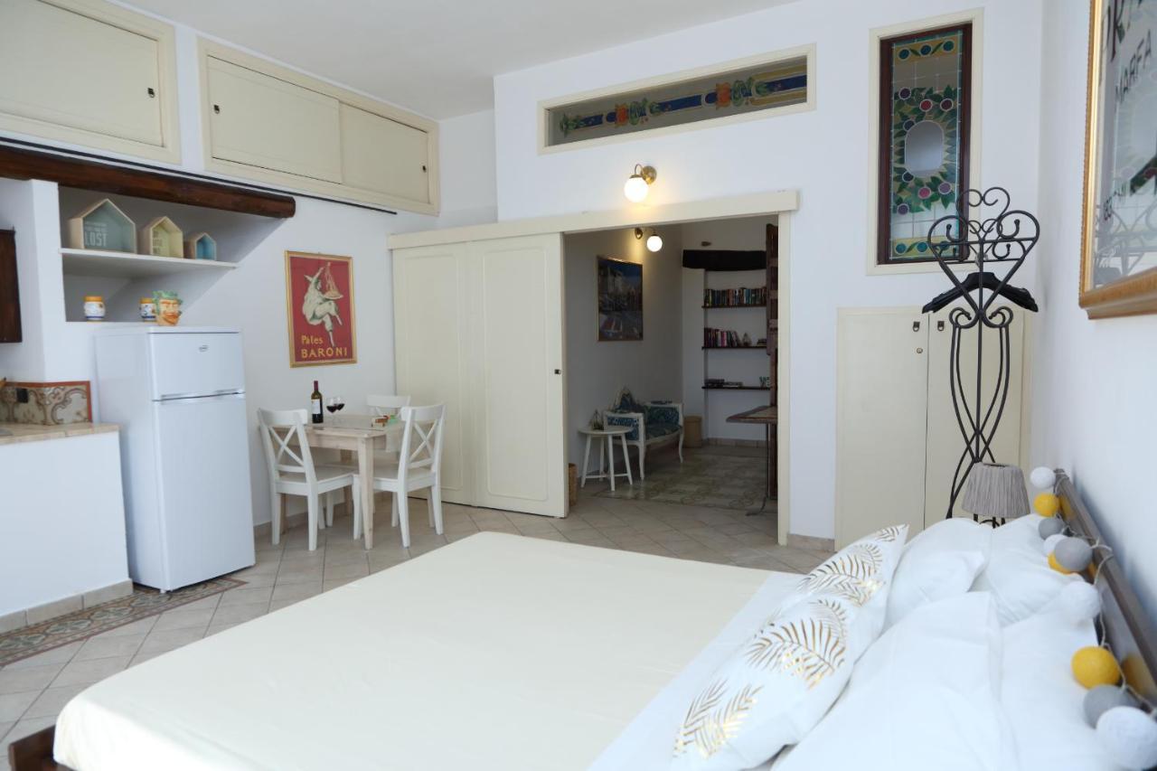 Coastal Seaview Suite & Central Balcony Street View Studio Cefalù Buitenkant foto